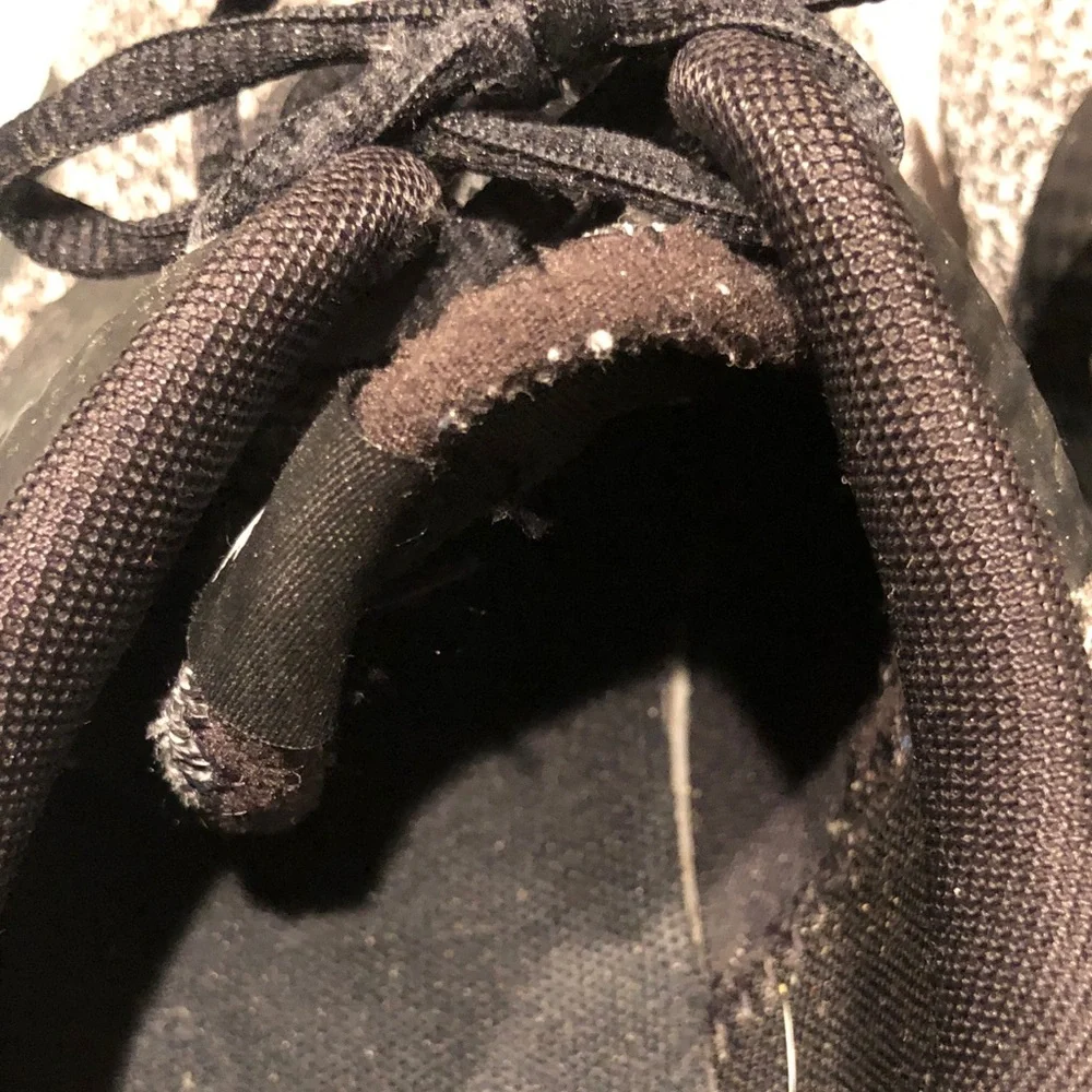 Nike Gray and Black Athletic Shoes - Picture 9 of 15